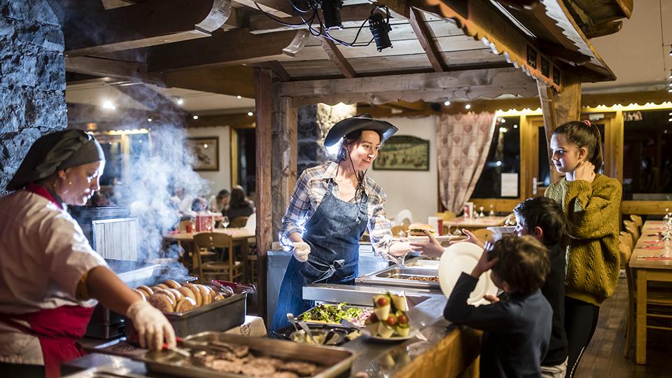 Restaurant dîners thématiques Villages Clubs du Soleil Valmorel