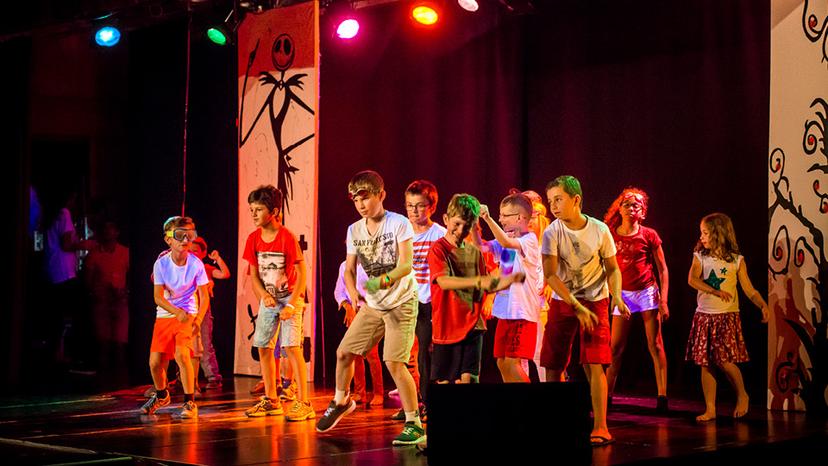 Spectacle des enfants vacances en club