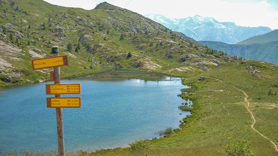 lac du milieu oz en oisans