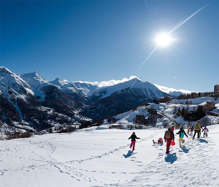 Vacances au ski en famille en club