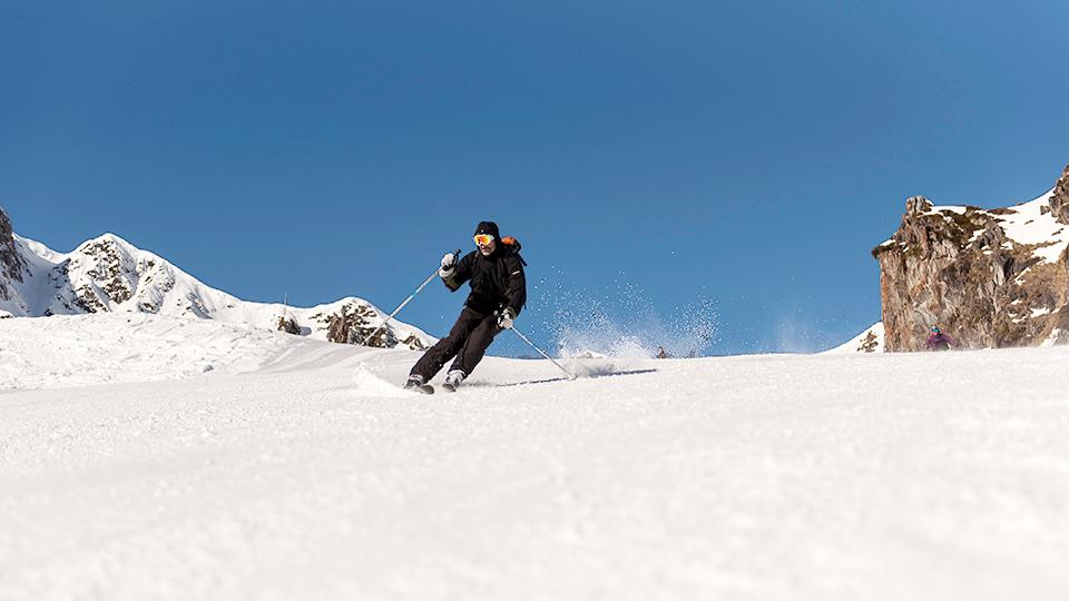Cours de ski dans les Pyrénées